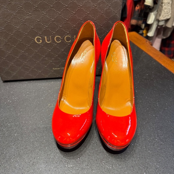 Gucci Vernice Crystal Platform Pump in Tabasco - Picture 7 of 13